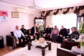 Vali Canbolat, Şehit Öğretmen Ailesini Ziyaret Etti