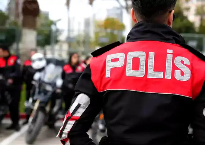 Aydın'da 116 Aranan Şahıs Yakalandı, Silah ve Uyuşturucu Ele Geçirildi