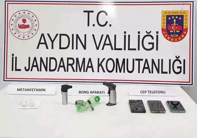 Otoyolda Uyuşturucu Operasyonu: 3 Gözaltı