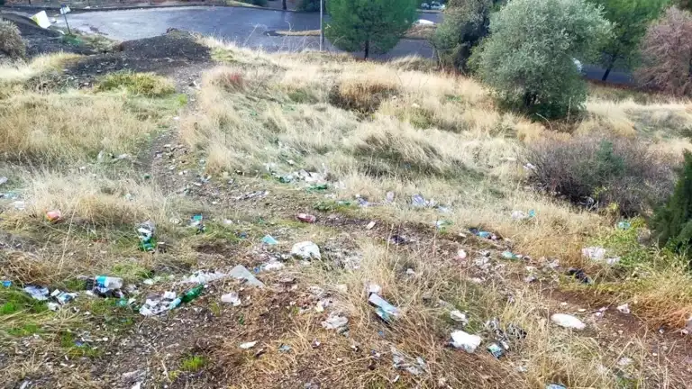 Yeşil Alan Çöp Sorunuyla Boğuşuyor