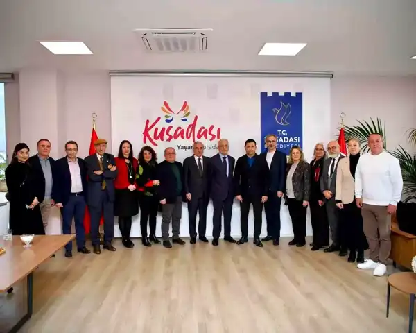 Karayalçın, Kuşadası'nı Ziyaret Etti