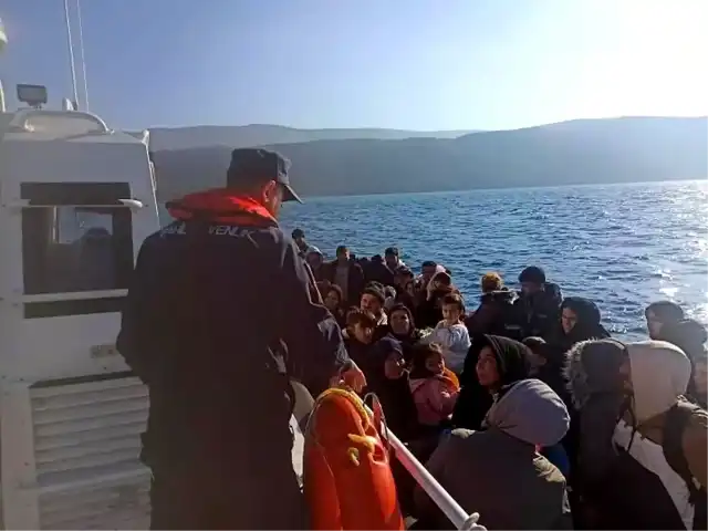 Kuşadası'nda 29 Düzensiz Göçmen Yakalandı